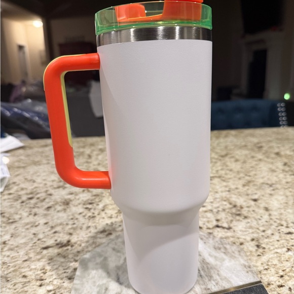 Stanley White and Green Travel Mug - Picture 2 of 3